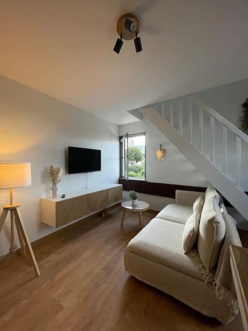 Duplex Bord De L'Eure - Parking Inclus - Jolie Vue Sur La Cathedrale Apartment Chartres Ngoại thất bức ảnh